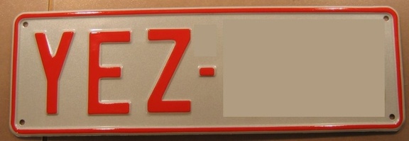 Licenseplate reads YEZ-
